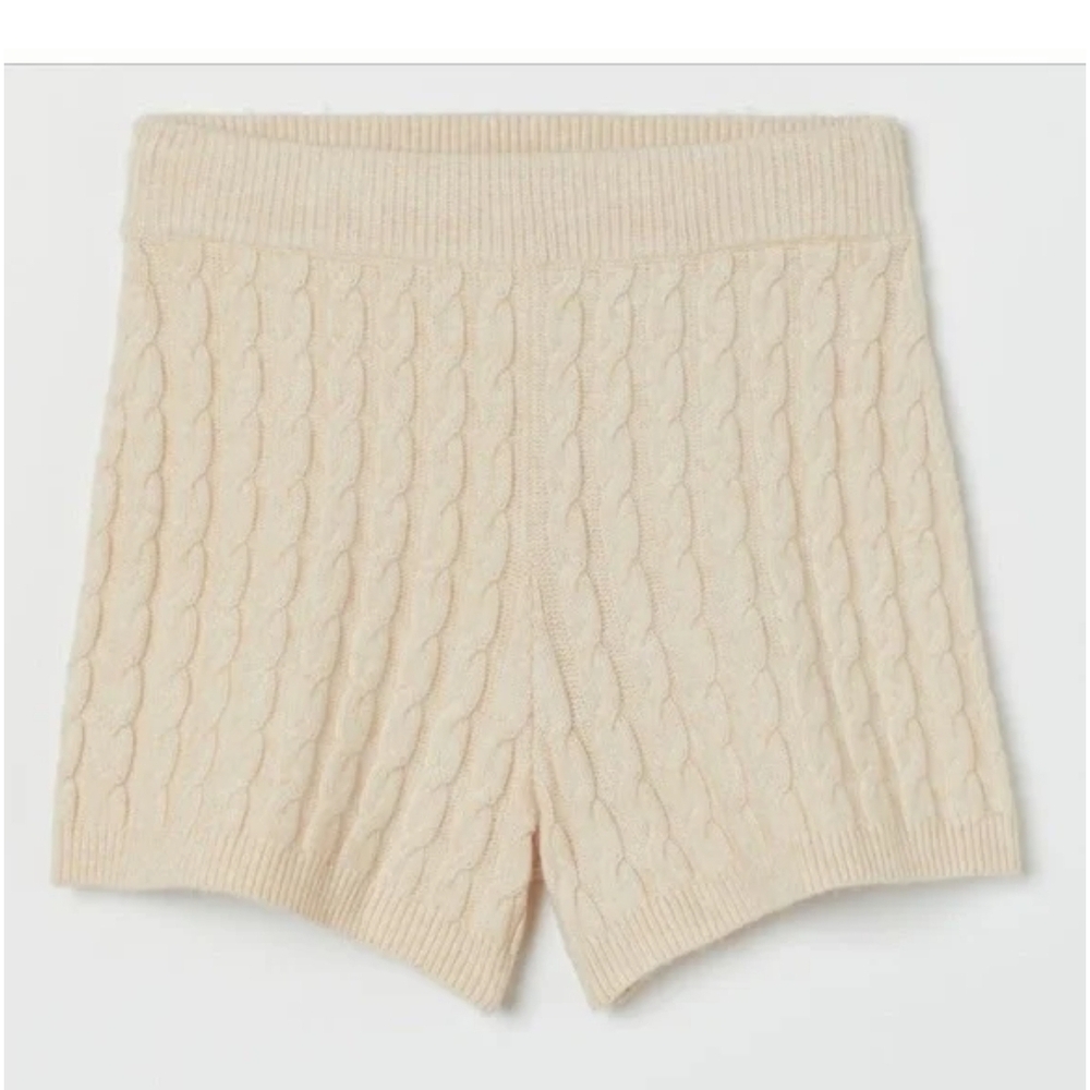H&M High Waist Cream Cable Knit Shorts